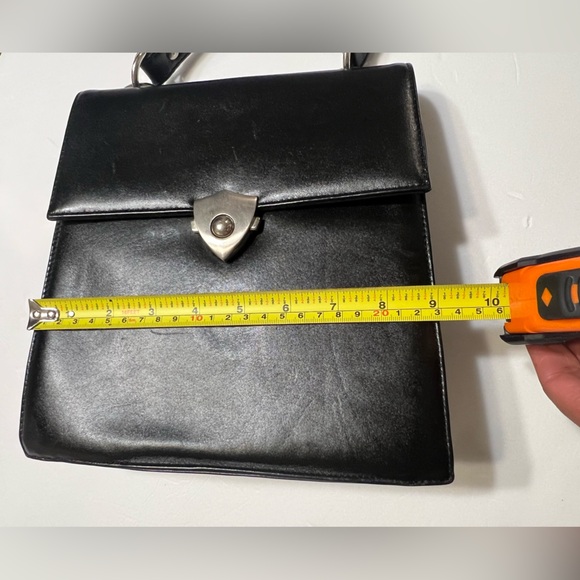 Vintage Black Satchel with Elegant Silver Clasp - Picture 10 of 12